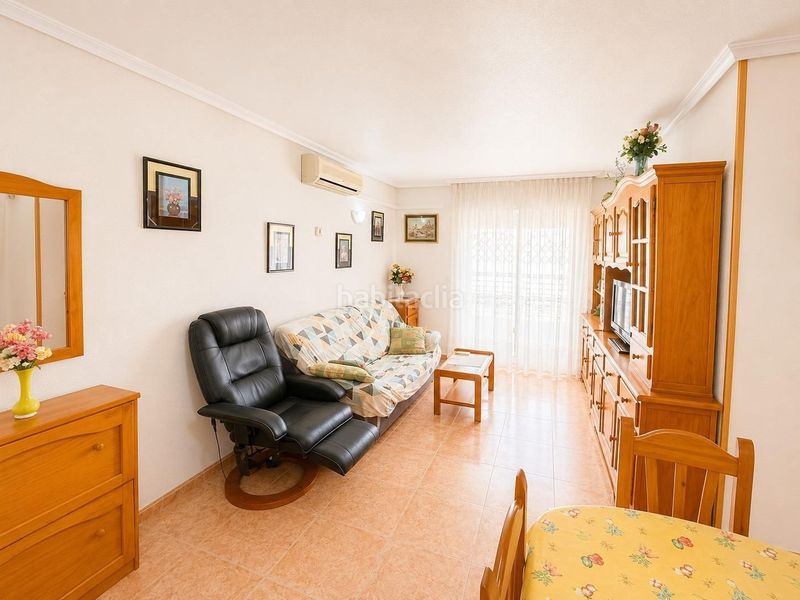 Foto 1bc43024-5b84-4b5a-9549-12711826f28b. Apartament amb piscina a Antonio Machado Torrevieja