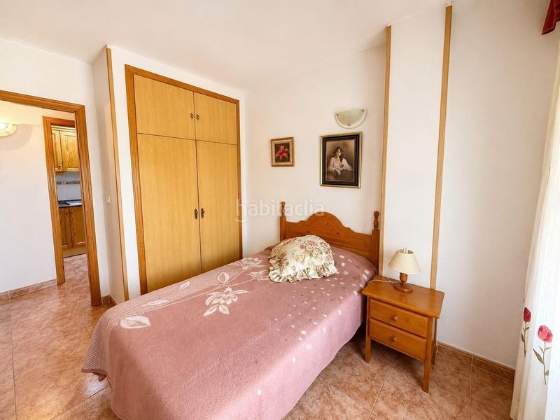 Foto dfbd0662-6633-43c1-9123-7cbcead8655d. Apartament amb piscina a Antonio Machado Torrevieja