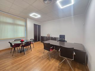 Local Comercial a Antonio Machado