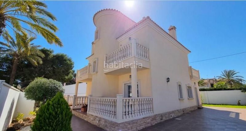 Foto 8c8bee3d-a91b-4f91-a349-c652ed6a104b. Casa a Cabo Roig Orihuela