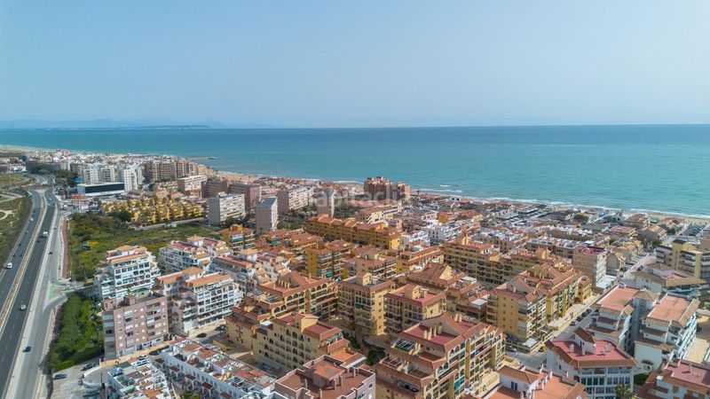 Foto a1bdcc2b-764b-4a47-93e2-73b31b88246f. Apartament amb piscina a Los Europeos Torrevieja