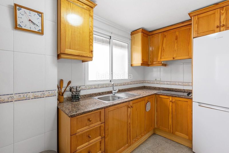 Foto 0ac5f7be-9e9a-4e7f-b0b8-3e5f7ffa59ed. Apartament amb piscina a Zona Playa de los Locos Torrevieja