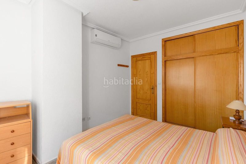 Foto 37945d87-c845-48b4-a423-289023c96a4f. Apartament amb piscina a Zona Playa de los Locos Torrevieja