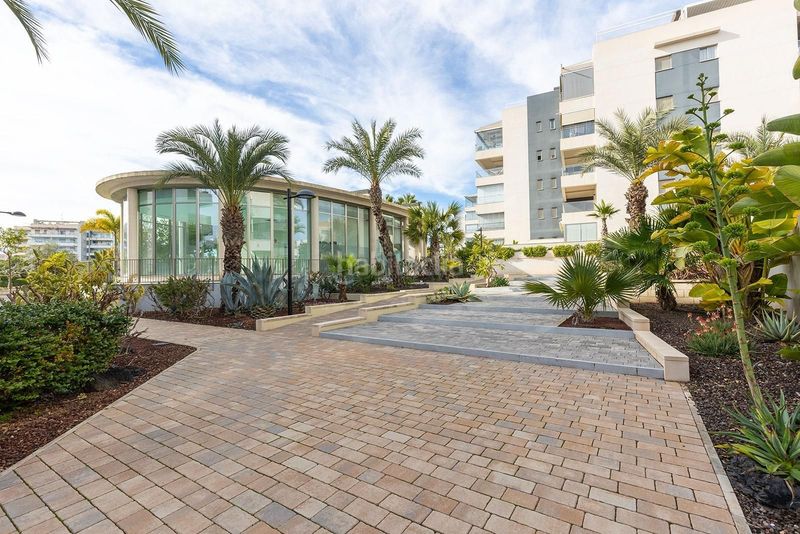 Foto 0acea549-5336-4a71-905d-4adbaad36450. Apartament amb piscina a Villamartín-Las Filipinas Orihuela