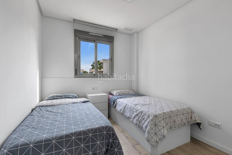 Foto 7f486ebb-2f6d-49e8-ad26-e2d4b15d4110. Apartament amb piscina a Villamartín-Las Filipinas Orihuela