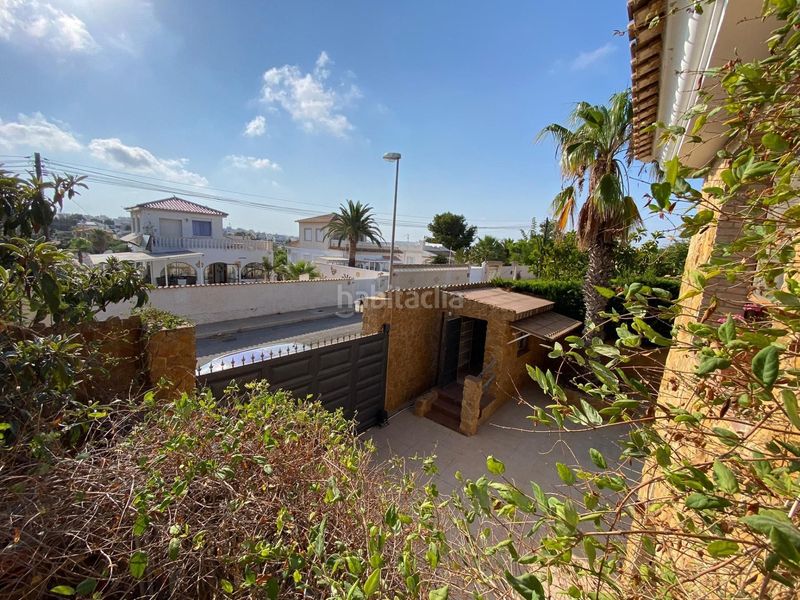 Foto d9b94254-914f-4845-898c-733f020e2610. Casa amb calefacció piscina a Los Balcones y los Altos Orihuela
