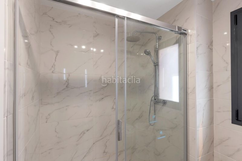 Foto c69b2e4b-002a-4b5b-87f4-7dce68bbbdc1. Apartament amb piscina a Villamartín-Las Filipinas Orihuela