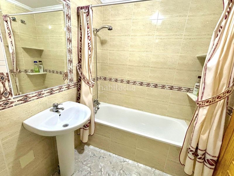 Foto d6f6b598-6b30-48c1-b451-50b0543b5df3. Casa adossada amb piscina a Aguas Nuevas Torrevieja