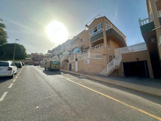 Aparcament cotxe a Cabo Cervera