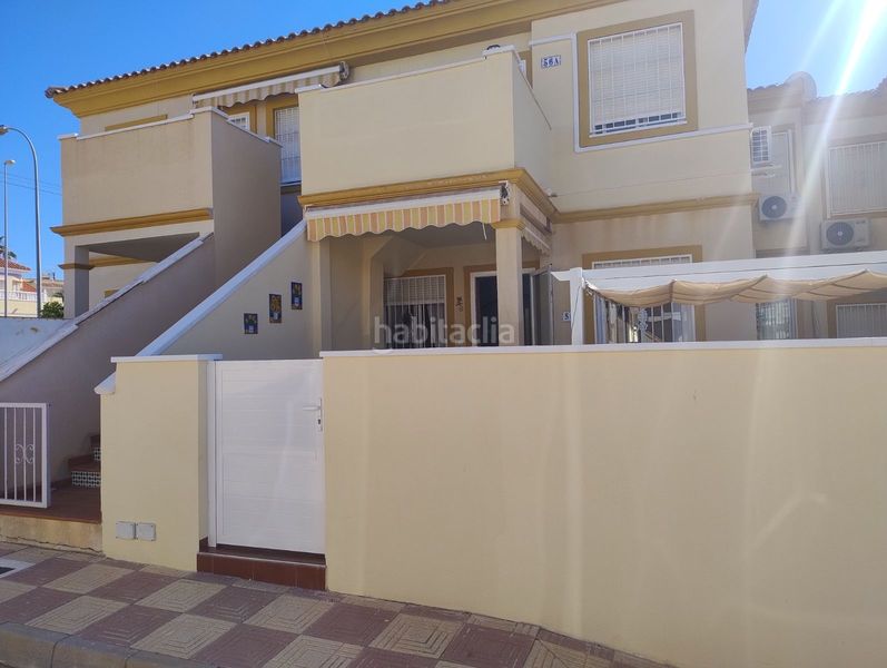 Foto d4ed131e-5f77-4e87-a365-b1996f9d0f96. Casa en Playa Flamenca Orihuela