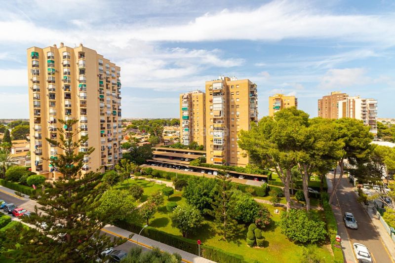 Foto 14ab7dd1-0348-4352-972e-82869097601e. Apartament amb calefacció a Campoamor Orihuela