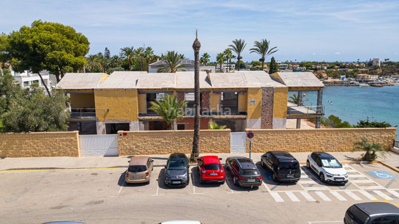 Foto 74757c7a-d7de-4bd5-b7c6-c0ed62d956c5. Casa amb piscina a Cabo Roig Orihuela