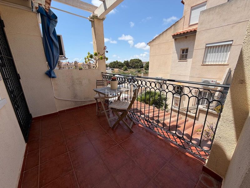 Foto 665a3846-aa06-4f25-8ea2-ee47c050c0c8. Casa amb piscina a Playa Flamenca Orihuela