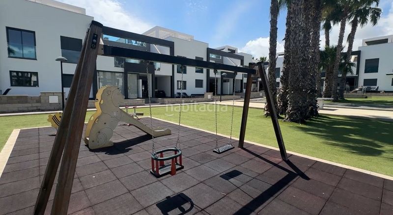 Foto 0371b852-b208-4034-a07d-c828f835807f. Casa amb piscina a La Zenia Orihuela