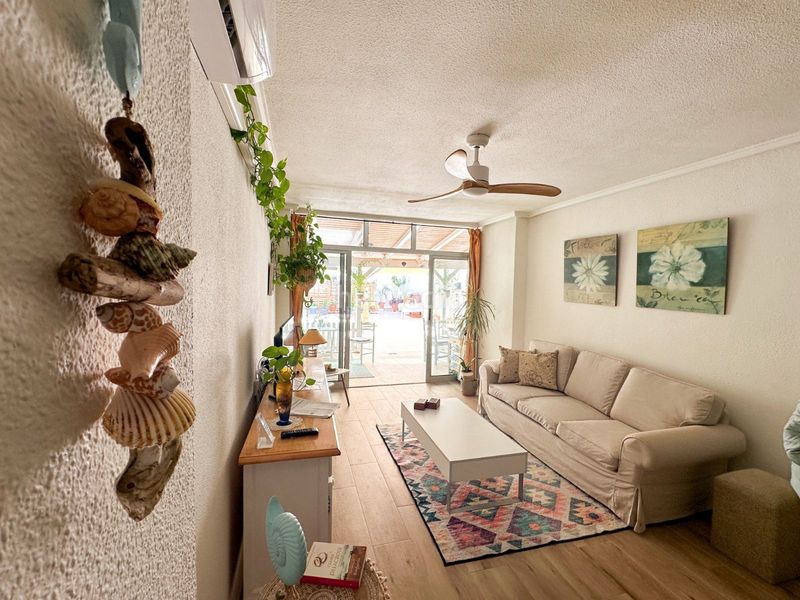 Foto 97f0ec7f-55eb-4d81-b73b-bbd5cf522704. Apartment in Las Piscinas Naturales Torrevieja