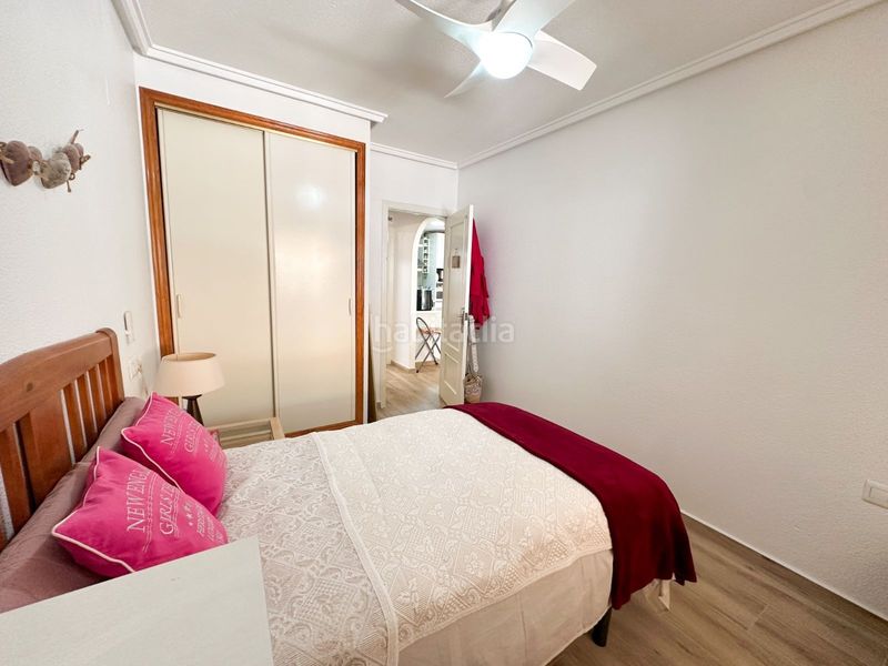 Foto c952e9f1-aeb5-42bc-9a97-598e2c795d9a. Apartment in Las Piscinas Naturales Torrevieja