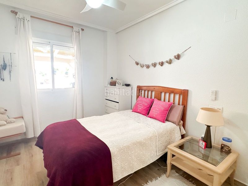 Foto d14faeee-0913-4854-b25f-47d4bf5b6ad3. Apartment in Las Piscinas Naturales Torrevieja