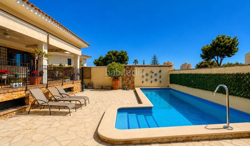 Foto 09c9d530-a467-46fc-8a69-529ace2429f2. Casa amb calefacció piscina a Campoamor Orihuela