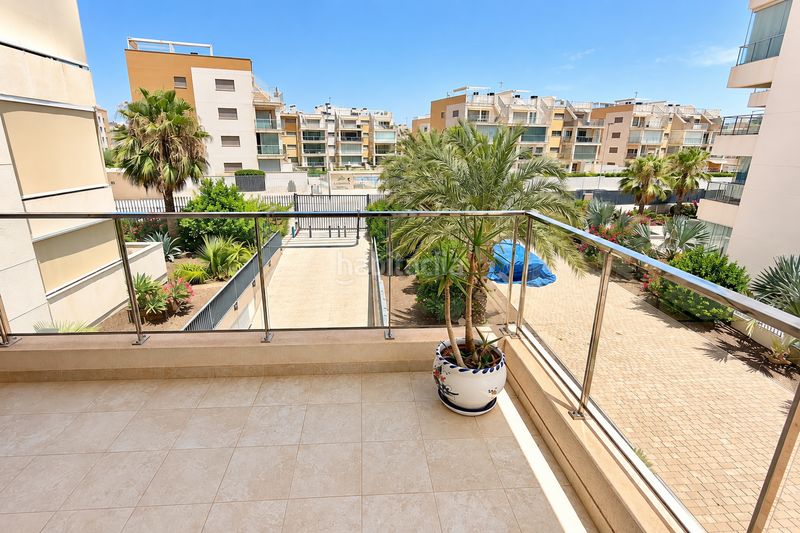 Foto 4f93af28-959f-4895-a430-56367bc97070. Apartment with pool in Villamartín-Las Filipinas Orihuela