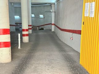 Posto auto in Antonio Machado. Amplia plaza de aparcamiento de 21 m en pleno centro de torrevie