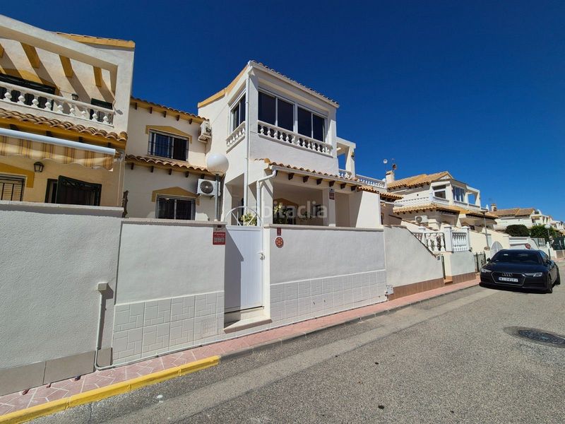 Foto 0ddb222d-44b6-4fef-923c-a6f9fce3c626. Semi detached house with pool in Los Balcones y los Altos Orihuela