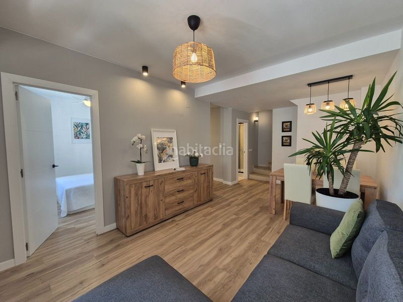 Foto c4f5843e-4a44-40f6-bfa4-5fc07b669b18. Semi detached house with pool in Los Balcones y los Altos Orihuela