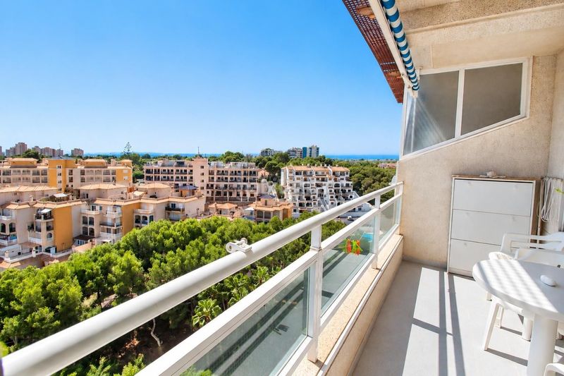 Foto 73316eb9-57be-40a8-94e7-91be63856dd7. Apartamento en Campoamor Orihuela
