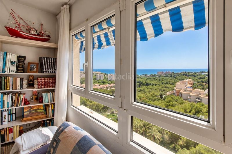 Foto bb34ae26-5f65-442a-9a2f-307073fe9c3e. Apartamento en Campoamor Orihuela