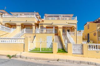 Casa adossada a Villamartín-Las Filipinas