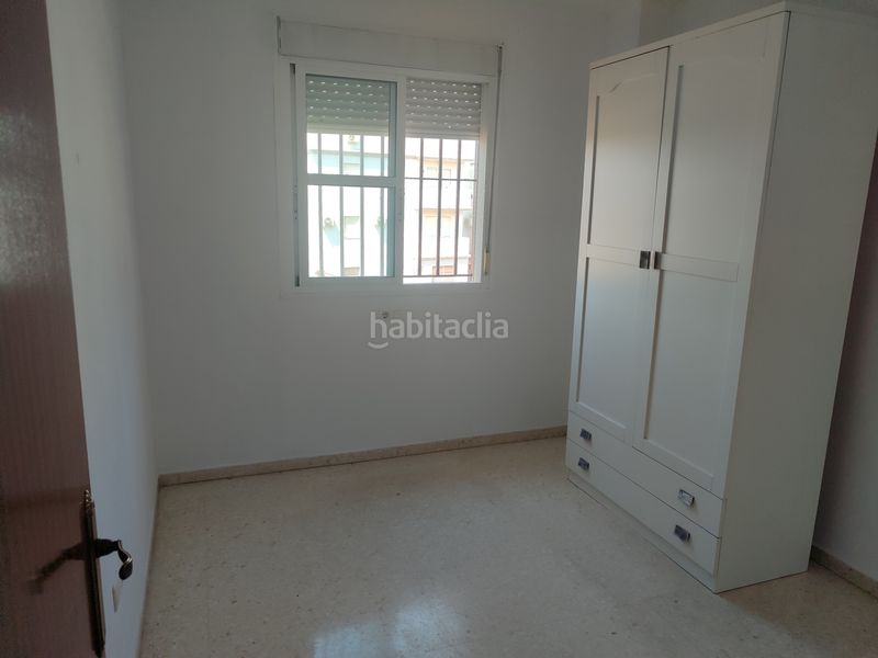 Foto 05a09250-7d21-4067-b09e-3e156b6ff2a7. Casa adossada a calle invierno 13 a Torre Cruz - Los Molinos Utrera