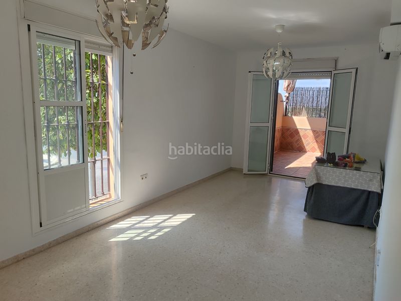 Foto 9ec4c005-acad-4d24-8706-df6b3cc6a152. Casa adossada a calle invierno 13 a Torre Cruz - Los Molinos Utrera