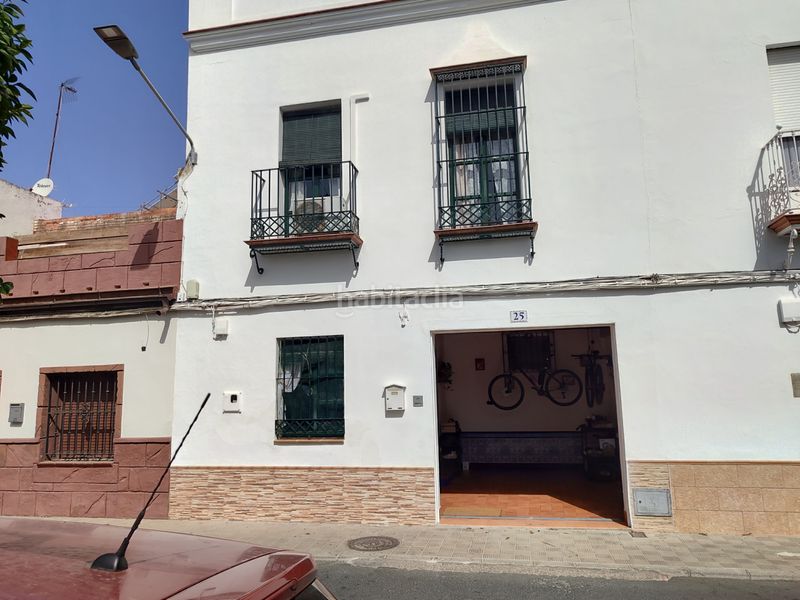 Foto 9de7a5cc-ec6f-49d4-b5d1-2c8a6b077917. Casa a avenida virgen de fátima 25 a Torre Cruz - Los Molinos Utrera