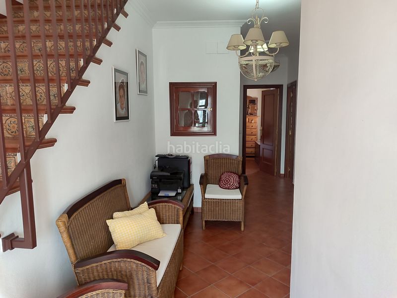 Foto b094fede-4fd1-452f-ab4d-590f895f8872. Casa a avenida virgen de fátima 25 a Torre Cruz - Los Molinos Utrera
