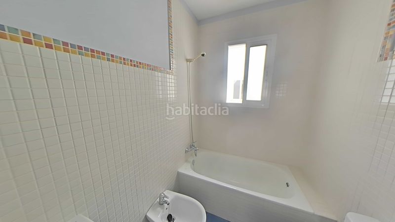 Foto f42e5992-3939-46c9-8c15-2519082fc6f8. Pis a Molares (Los)