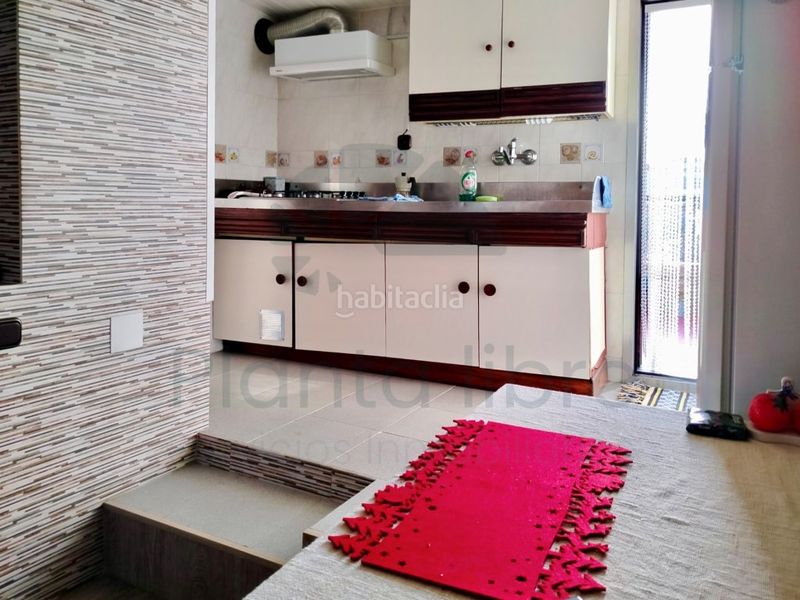 Foto 07a0ec70-35e7-4b3d-8292-b12229c9dea2. Casa adossada a Fuenmayor