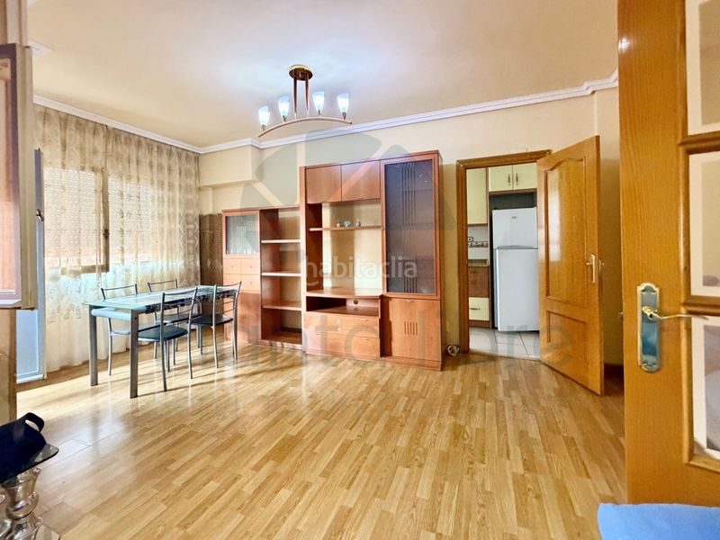 Foto 96b40e58-3699-4a0c-b2e6-6720cac73d77. Apartament amb calefacció a Residencia Logroño
