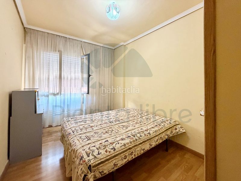 Foto becf74df-5616-4714-bb04-78440cddb2ba. Apartament amb calefacció a Residencia Logroño