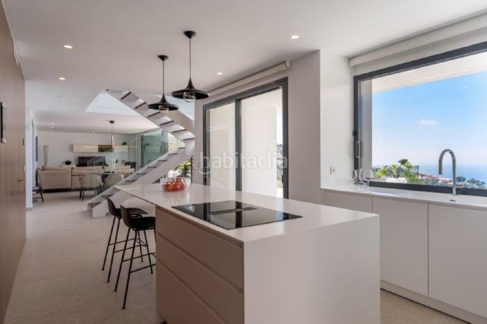 Foto 0a7a7ea1-04f7-40d6-a845-eeedbbeb79d6. Chalet con riscaldamento parcheggio piscina in Altea ciudad Altea