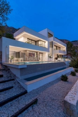 Foto 97979163-abf8-46c9-8f64-820b1fbfd04f. Chalet con riscaldamento parcheggio piscina in Altea ciudad Altea