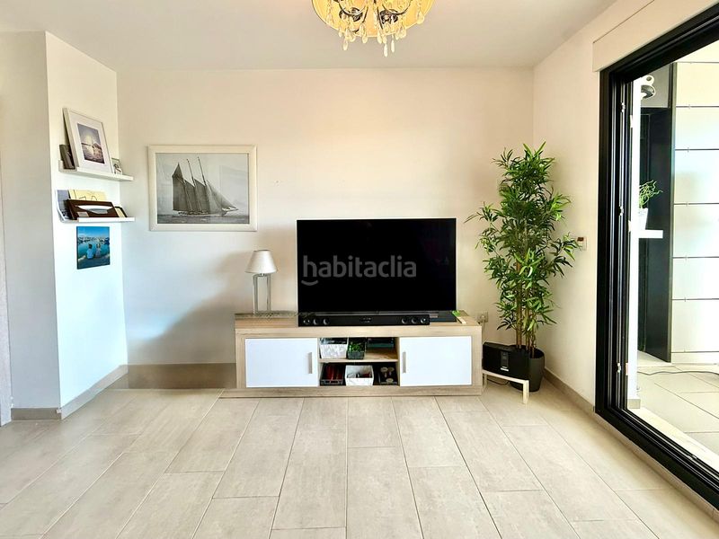 Foto 8f14cfee-d68d-4a89-813f-33787fe9f283. Apartament amb calefacció aparcament piscina a El Puerto Dénia