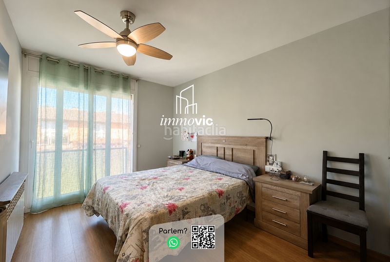 Foto d6654f9a-c386-40ee-aaf0-ed4444878f4e. Casa adossada amb xemeneia calefacció aparcament a Olot