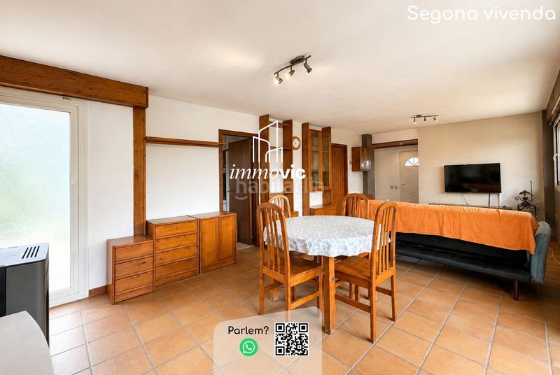 Foto 3b356d15-69b4-44c2-833d-a69a181c4e05. Xalet amb xemeneia calefacció aparcament a Centelles