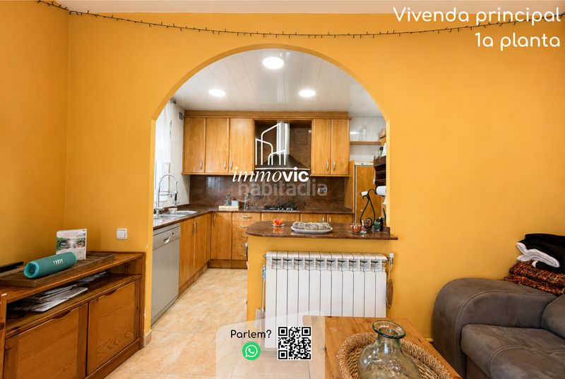Foto a539727a-9692-4dab-85d4-3dfbf526ff8b. Xalet amb xemeneia calefacció aparcament a Centelles
