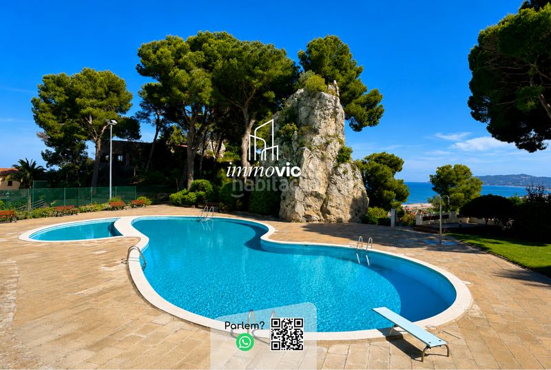 Foto 97e4736a-79e9-4178-a1e1-7ba4ffbc7a33. Casa adossada amb xemeneia calefacció piscina a l´Estartit poble Estartit