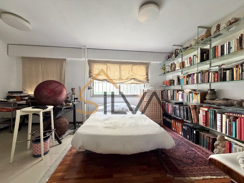 Foto 0d7cdd43-04bb-4e7c-92d1-d3c5742ce224. Piso en rúa betanzos 78 desde inmobiliaria silva te presentamos una vivienda de alto nivel situada en plena plaza de lugo en Coruña (A)