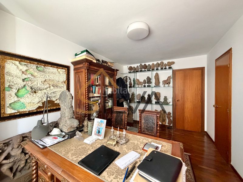 Foto 73e9bbaa-2928-45ab-b7be-2112632351f2. Piso en rúa betanzos 78 desde inmobiliaria silva te presentamos una vivienda de alto nivel situada en plena plaza de lugo en Coruña (A)