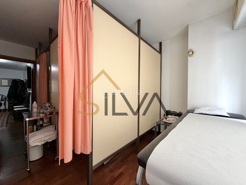 Foto c44fc9ce-1aee-40f3-95f0-c7ad418469e7. Piso en rúa betanzos 78 desde inmobiliaria silva te presentamos una vivienda de alto nivel situada en plena plaza de lugo en Coruña (A)