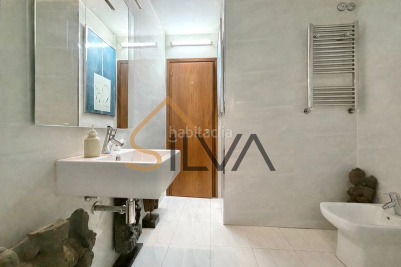 Foto c928fde9-2231-4f71-8f73-f3d41bf568a8. Piso en rúa betanzos 78 desde inmobiliaria silva te presentamos una vivienda de alto nivel situada en plena plaza de lugo en Coruña (A)