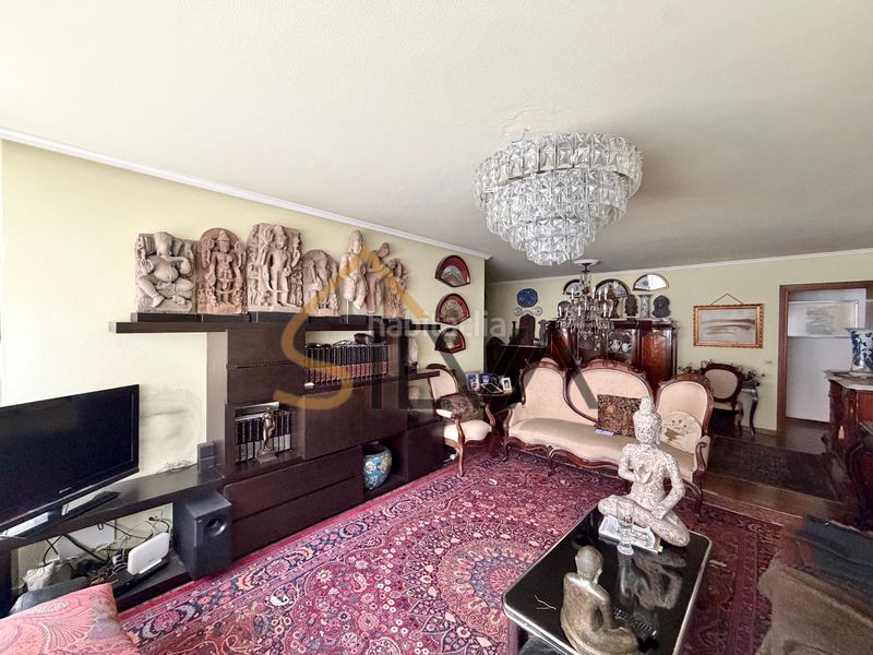 Foto e8a17a2e-61fa-4575-9664-7451a0a23085. Piso en rúa betanzos 78 desde inmobiliaria silva te presentamos una vivienda de alto nivel situada en plena plaza de lugo en Coruña (A)