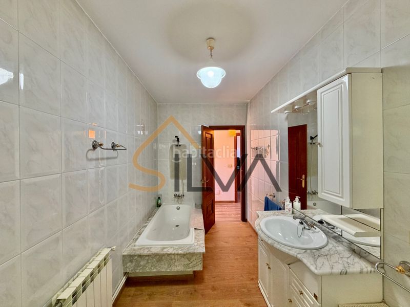 Foto 4ad25751-cb2a-4fbd-85f3-fd22815009ae. Casa amb xemeneia calefacció aparcament a Outeiro de Rei